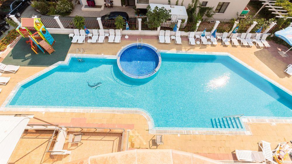 סוזופול Flagman Hotel מראה חיצוני תמונה